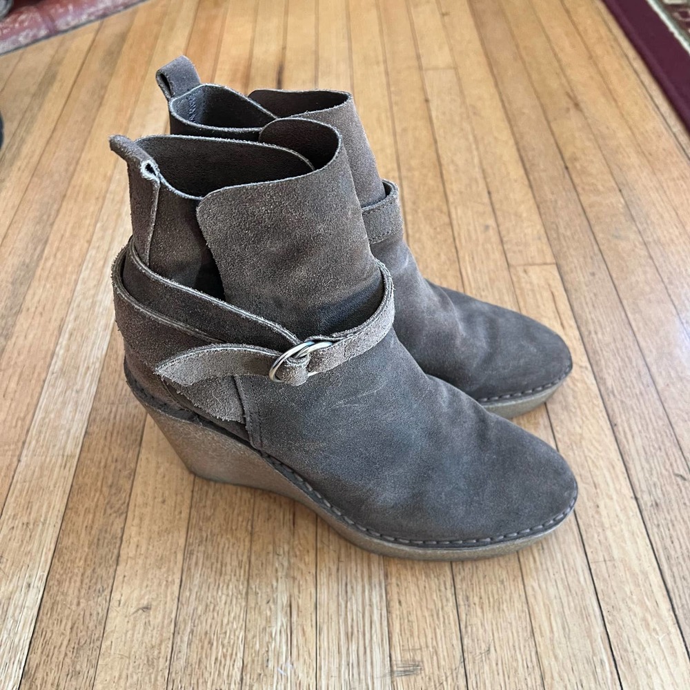 Pierre hardy dark beige wedges real suede